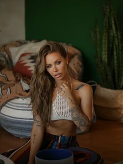 Nicole Aniston